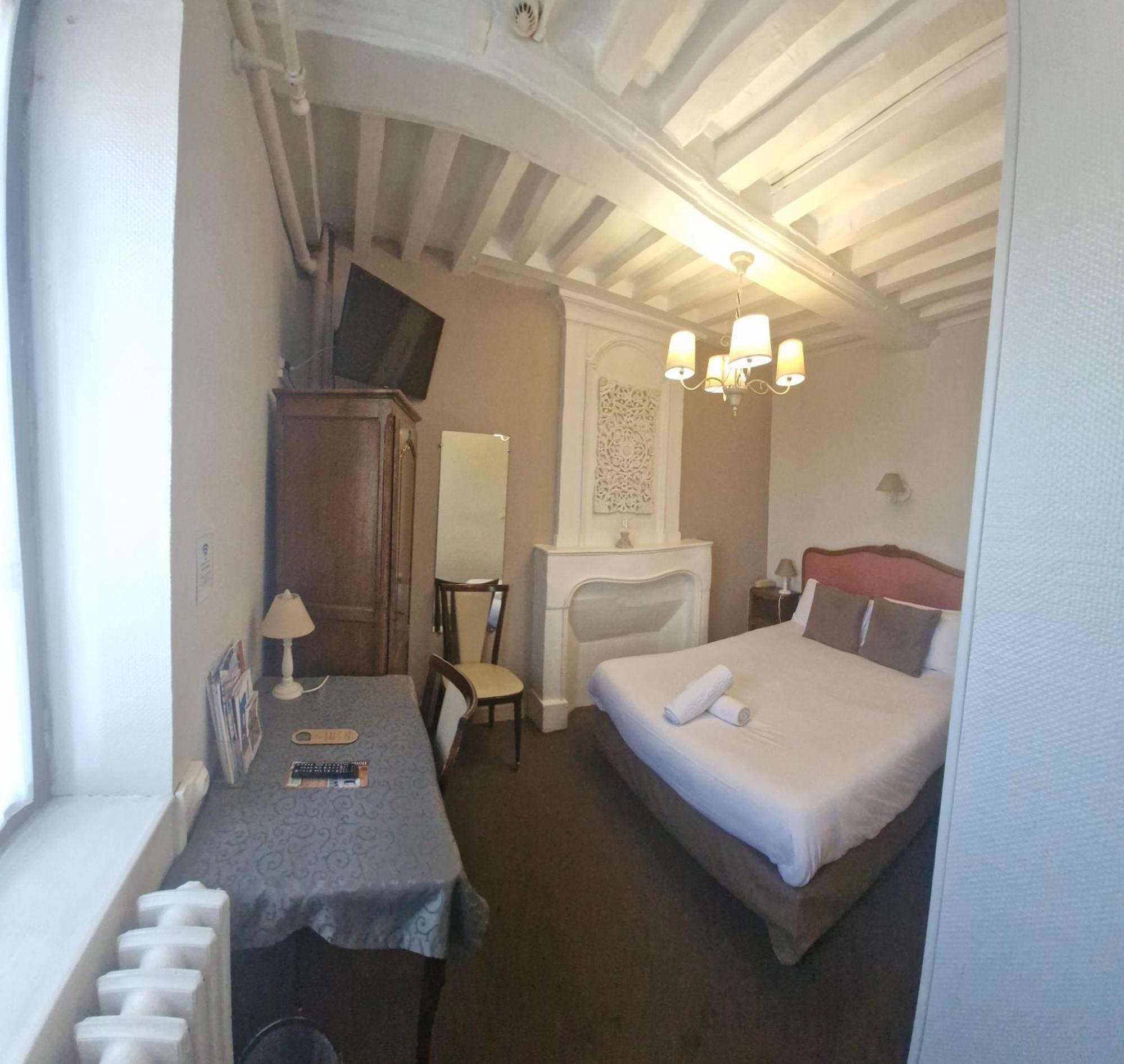 Hotel Saint Etienne Caen Buitenkant foto